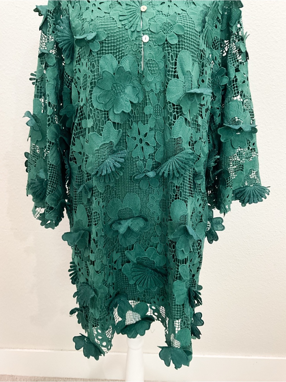 J. marie Emerald Floral Lace Long Sleeve Shift Dress Size Small - Picture 4 of 10